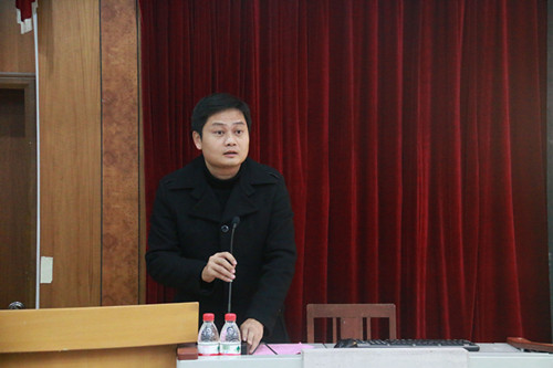 学院党委副书记张瑞作总结